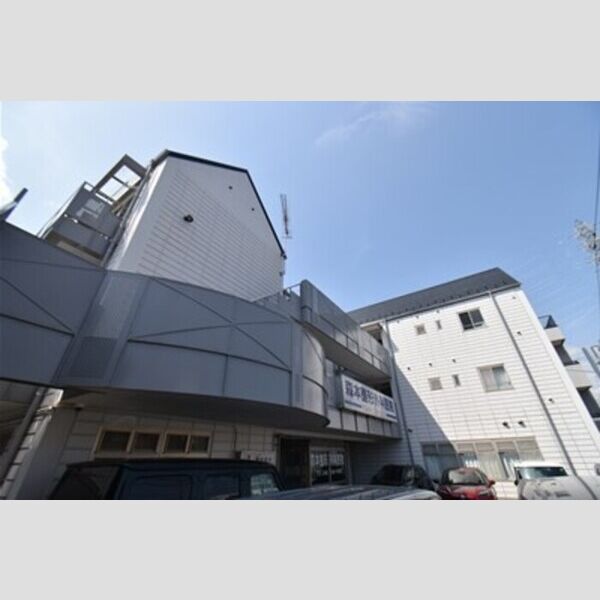 シティーフラット服部2B号室 建物外観