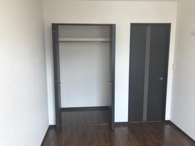 リリー・オブ・ザ・バレー201号室 収納