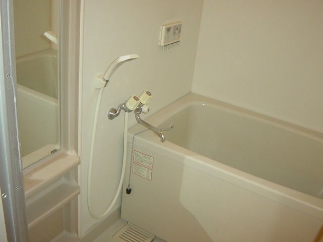 ドミールシャルマン バス