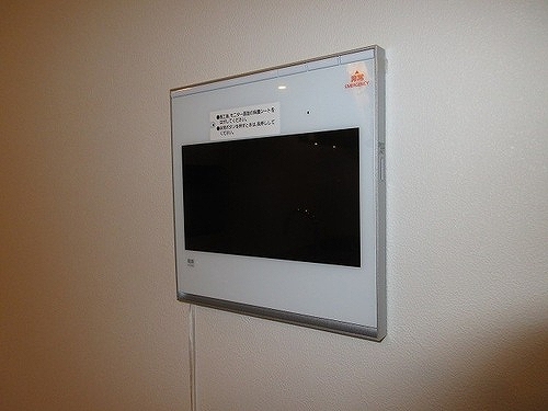 ＨＡＲＵＭＩ　ＦＬＡＧ　ＳＵＮ　ＶＩＬＬＡＧＥ　Ｔ棟7階 インターフォン