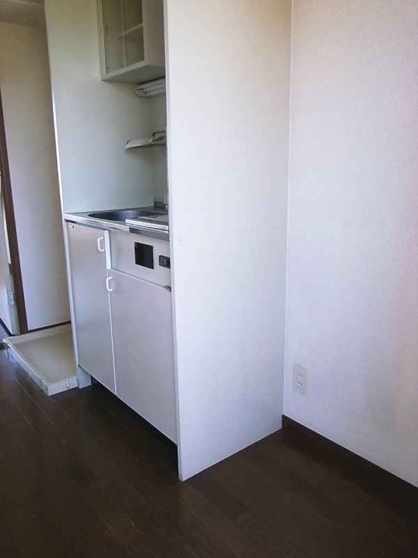 コンフォートヒルズ1階 ※別号室写真　冷蔵庫置き場