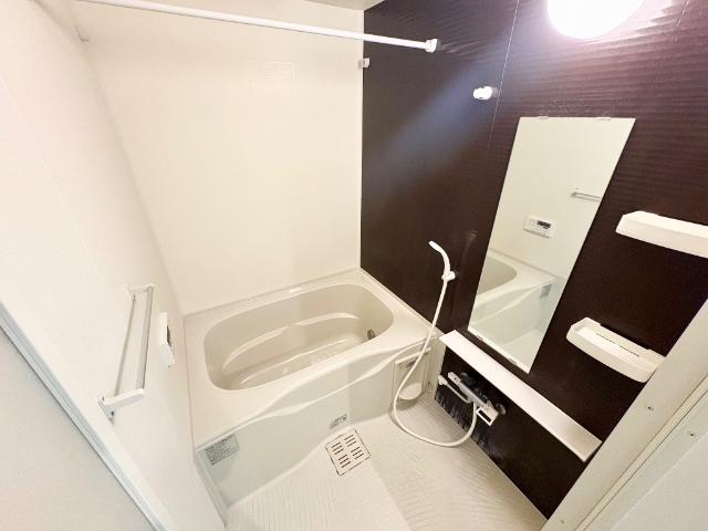 ＣＯＭＦＯＲＴＩＡ103号室 バス