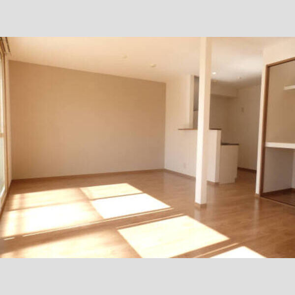 アイミー・メゾン リビング102