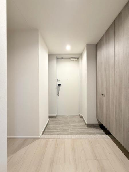 Ｃｏｍｆｙひばりが丘北3階 玄関