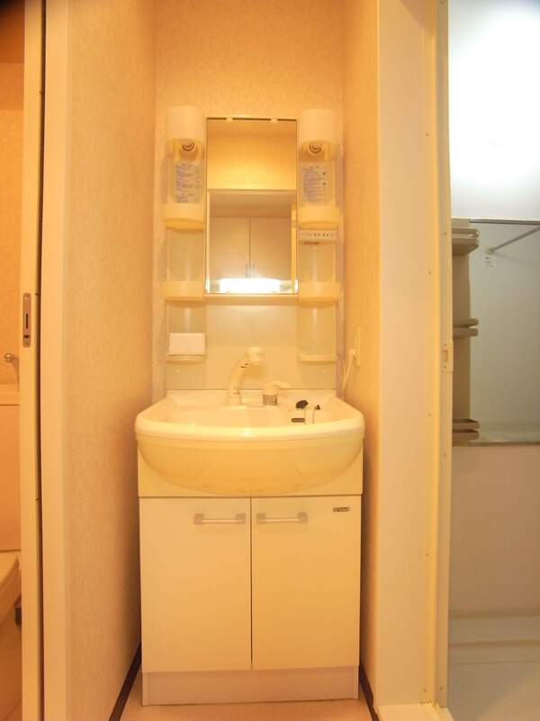 リリックコートアン・シャトー1階 洗面