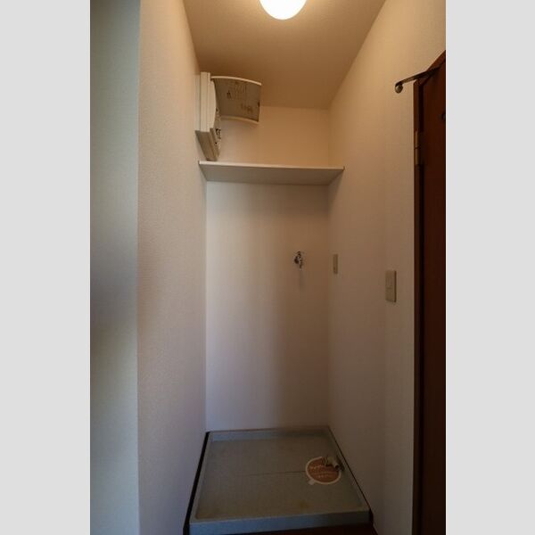 シャレー馬橋203号室 室内洗濯機置き場