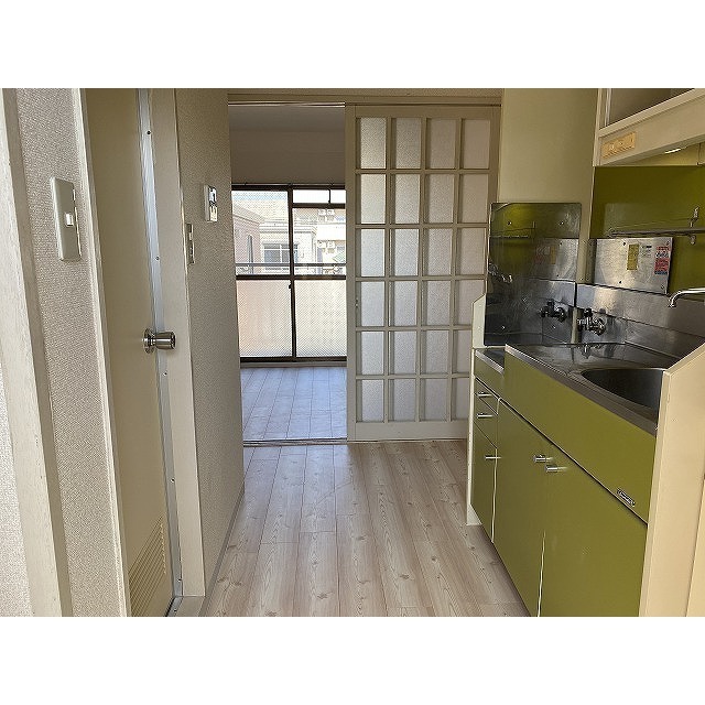 ハイタウン横浜東0406号室 キッチン