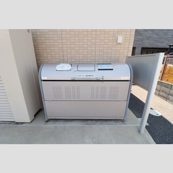 COMFOR105号室 ゴミ置き場