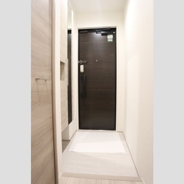 ラポーム西川口 玄関