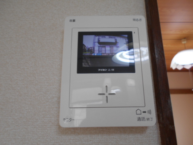 ハイム滝0101号室 ☆モニター付インターホン☆来訪者の顔をモニターで確認できます☆