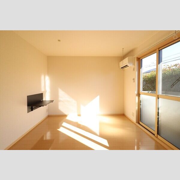 クロスクローバー101号室 洋室9帖