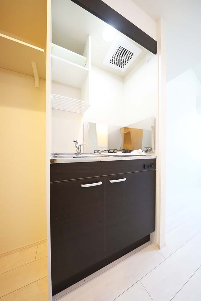 ハーモニーテラス中村南2階 内観