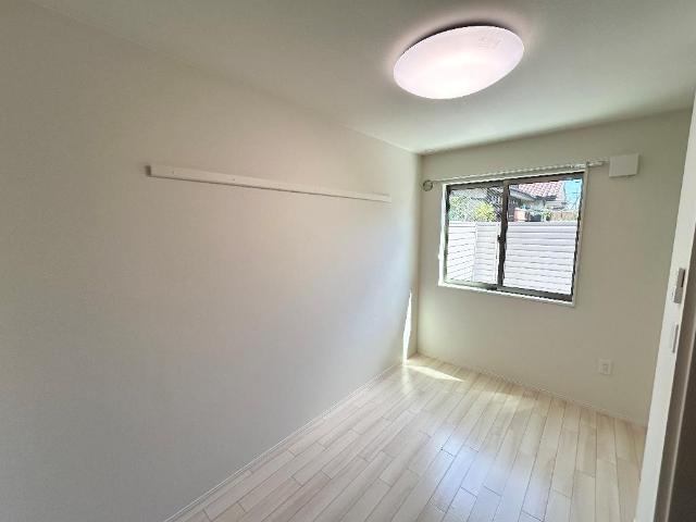 ルナフォーリア105号室 洋室