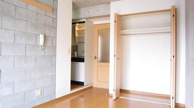 湘南テラスⅡ0202号室 同建物別部屋の参考画像