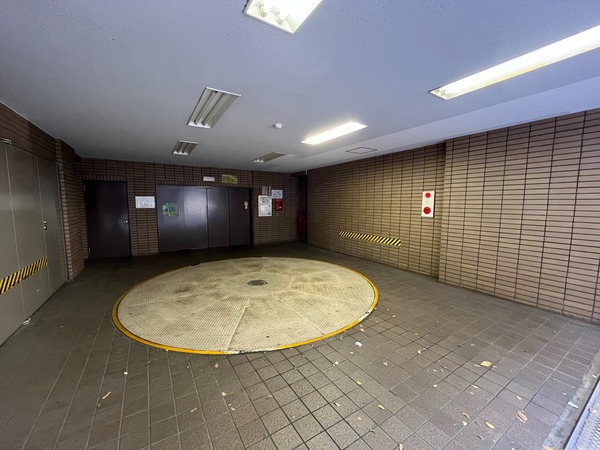 DeLCCS山吹神楽坂 駐車場