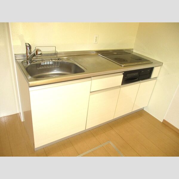 ラ・レアール・パス103号室 キッチン