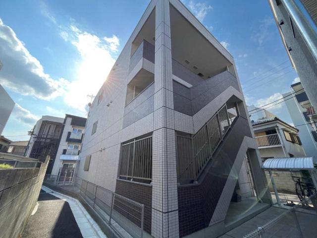 イノセンス 外観写真（昼）