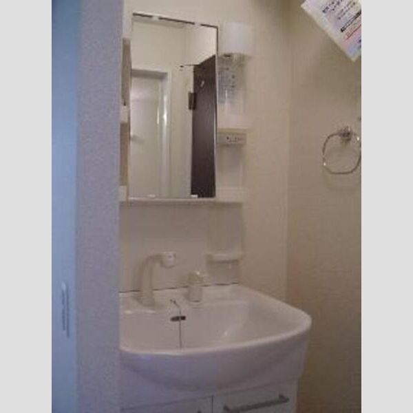 K´レセンテ205号室 シャンプードレッサー