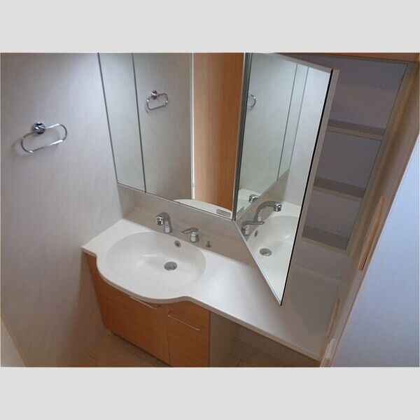 セリナ木更津　B 洗髪洗面化粧台