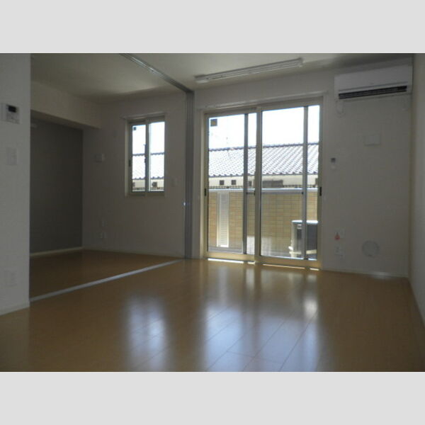 ベルウッド205号室 205　LDK-洋室