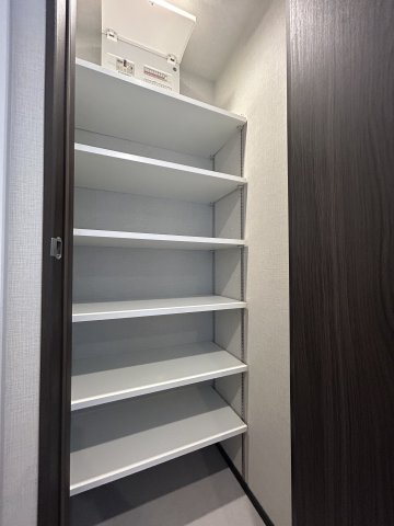 グローリオシェルト駒込 収納