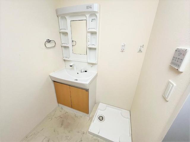 ソーコー・ヴィラージュⅡ203号室 洗面