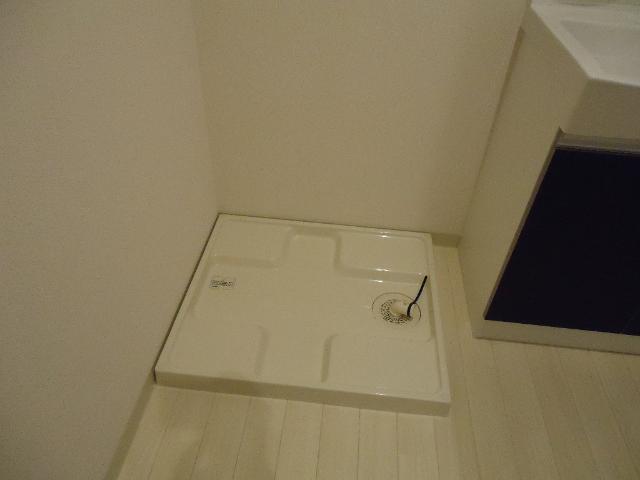 エルフォーラ202号室 洗濯機置場