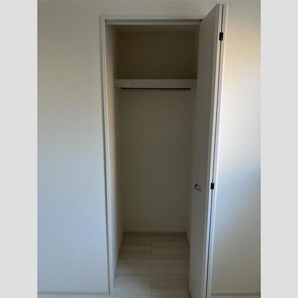 リーブルファイン若葉桜木104号室 収納