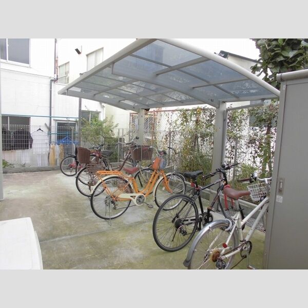 アルページュ 駐輪場