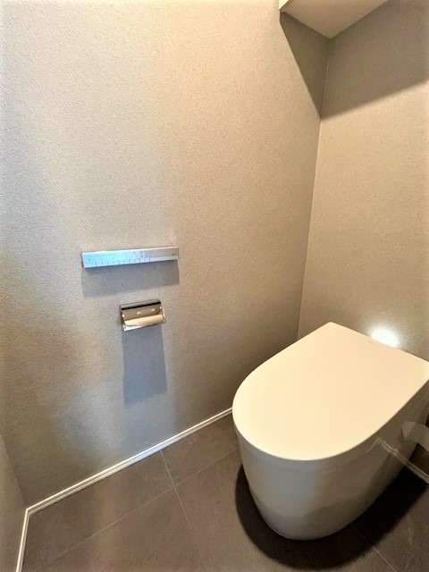 レジディア広尾南9階 トイレ