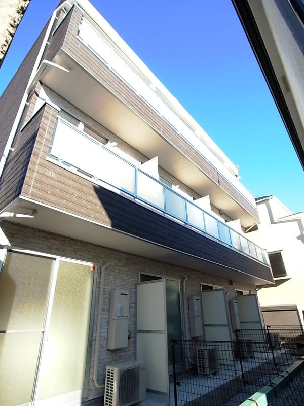 リブリ・ニューフィールⅡ1階 外観