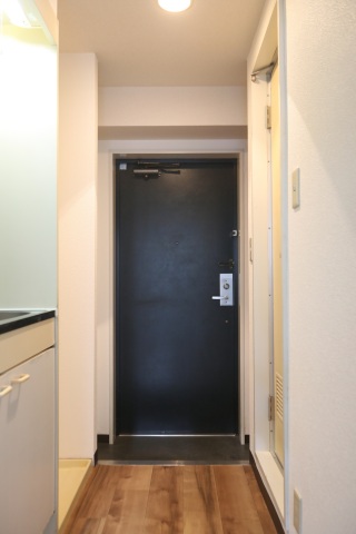 スカイコート明大前第2 玄関