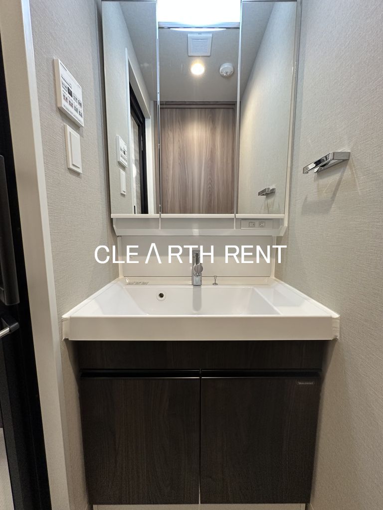 コンシェリア東京 ＜ＨＩＧＡＳＨＩＪＵＪＯ ＲＥＳＩＤＥＮＣＥ5階 人工大理石のカウンター一体型の洗面ボウル