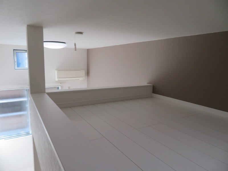 メゾンスーリール弐番館2階 ※別室参照