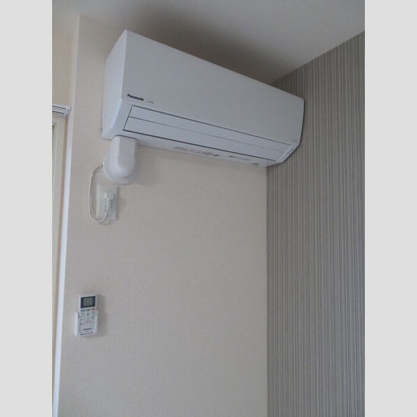 ヴィクトワール101号室 エアコンです。