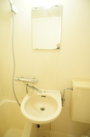 ビラ高品0105号室 同タイプのお部屋になります。