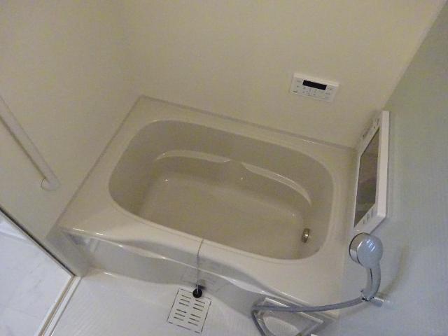 プレシャス202号室 バス