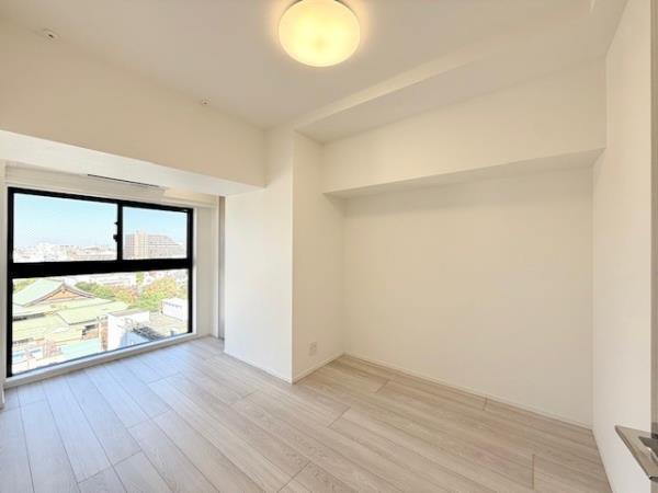 エレミ本蓮沼13階 リビング