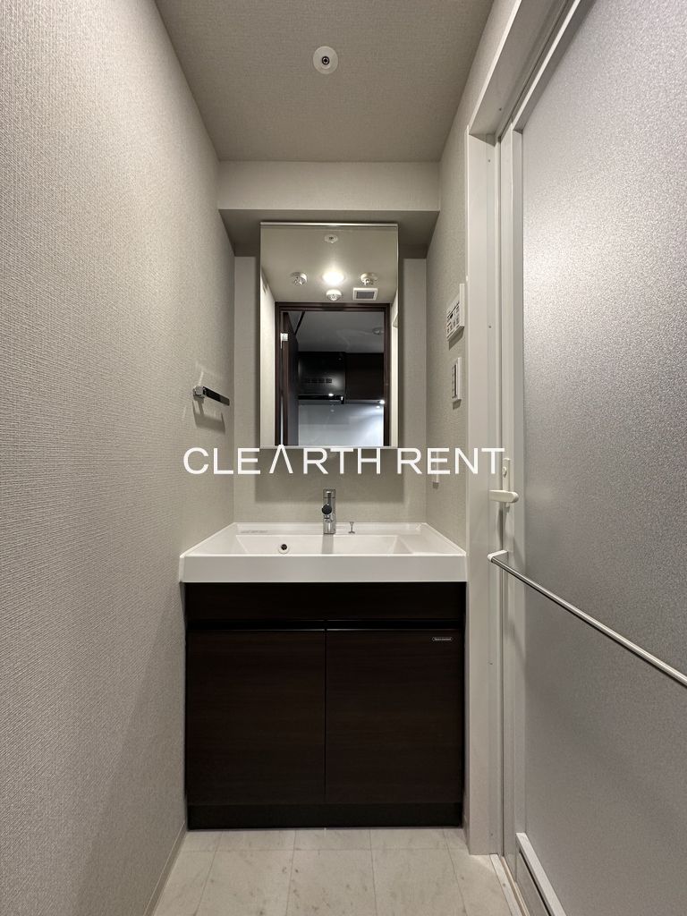 コンシェリア ＫＡＷＡＳＡＫＩ ＴＨＥ ＰＲＥＭＩＵＭ13階 スタイリッシュな独立洗面台