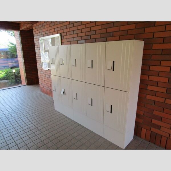 エムズ・アーク　C棟114号室 宅配ボックス