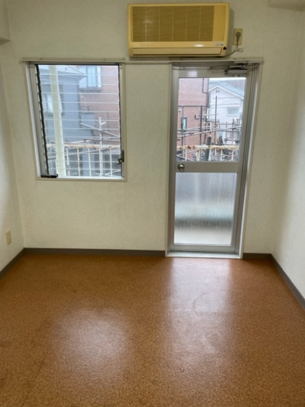 西村アパートメント リビング