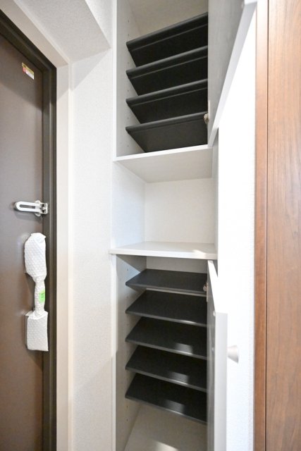 エルミ上落合4階 収納