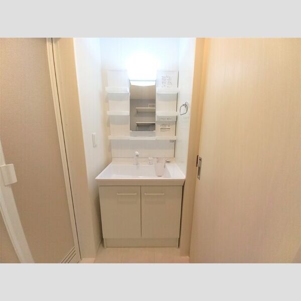 プランドール蒲生南町Ⅱ301号室 洗髪洗面化粧台