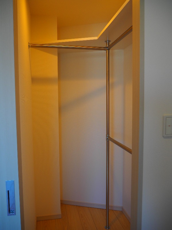 クレイシア新宿中落合8階 収納