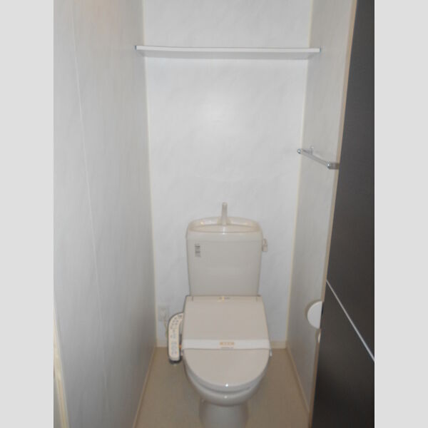 アクシスふじみ野　Ⅰ205号室 トイレ