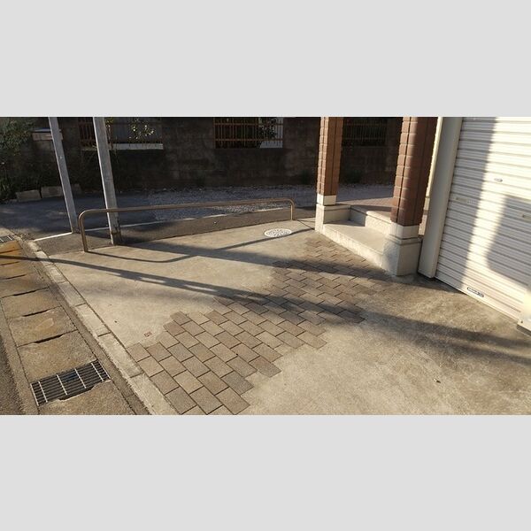 ルーヴル 駐輪場