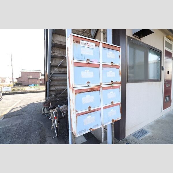 ジュネスハイツ 集合ポスト