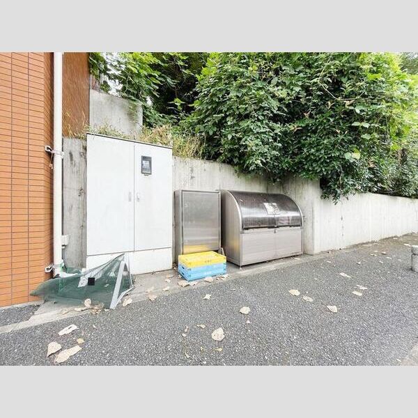 フォレストヒルズ ゴミ置場