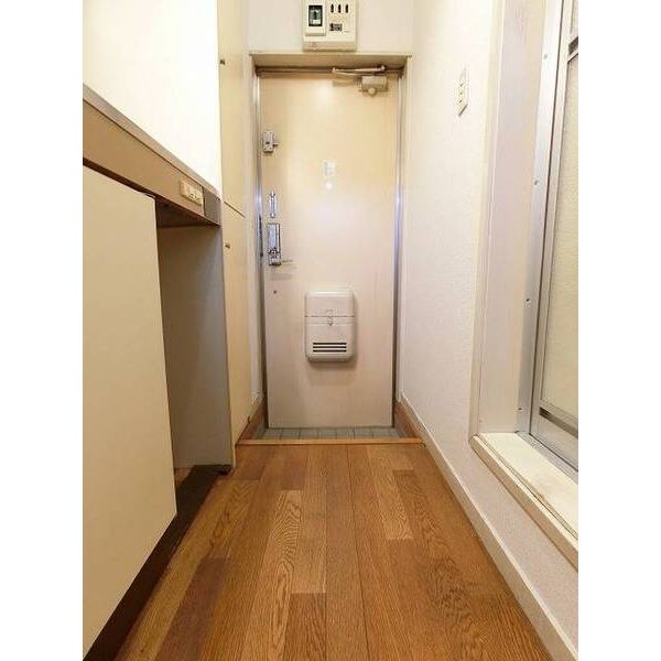 ジュネパレス松戸第141-A 玄関