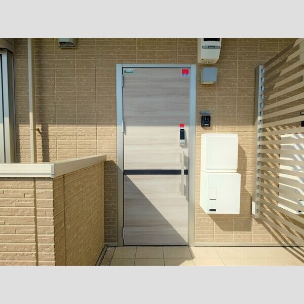 セントラルコートⅡ105号室 玄関表